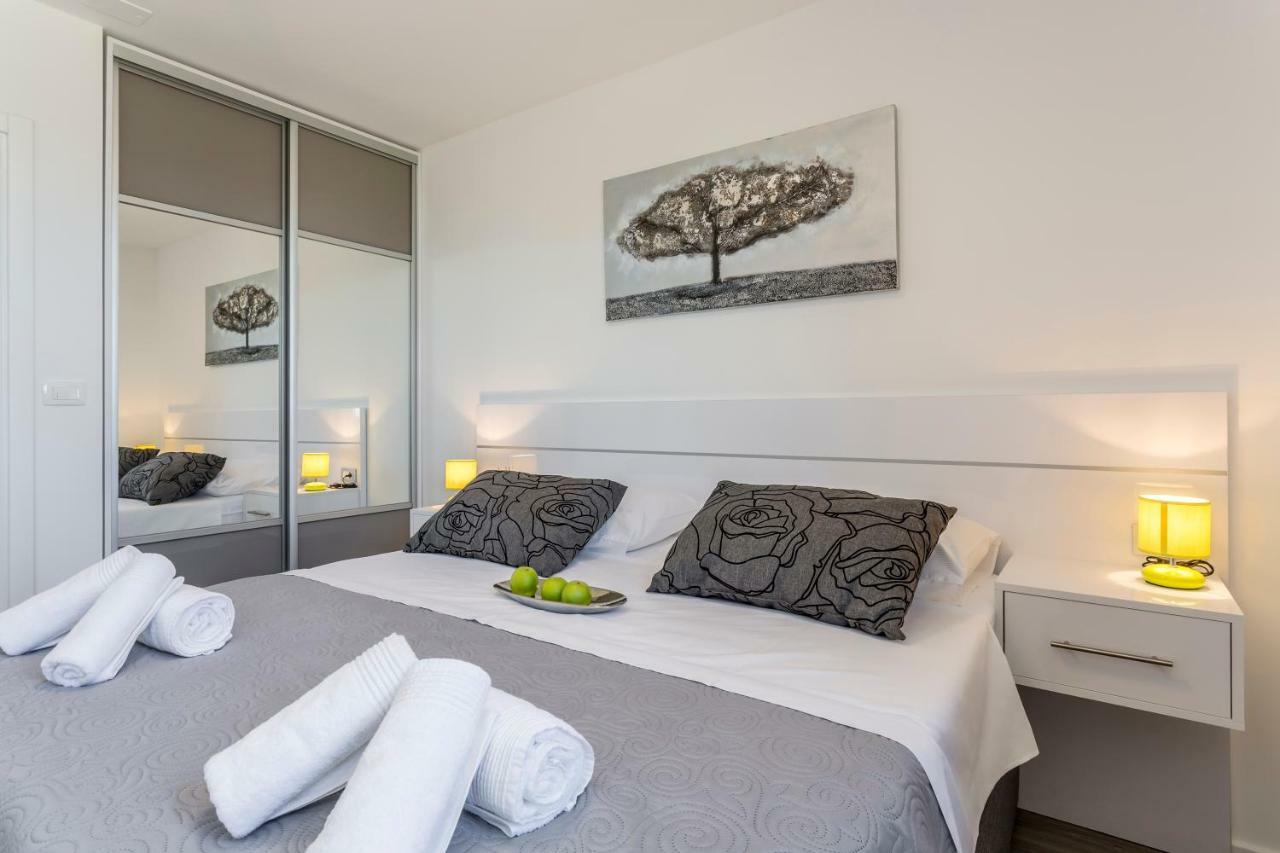 Apartments Villa 19 Podstrana Luaran gambar